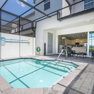 Holiday home Marvelous 4 Bedroom W/ Pool @ Festival 197, Davenport